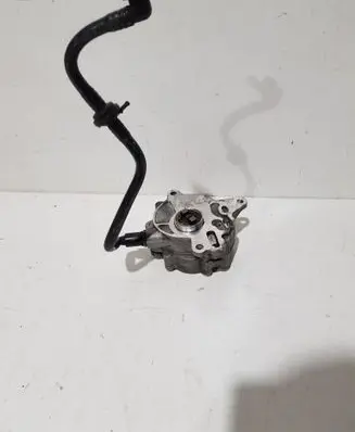 Volkswagen PASSAT B6 Vacuum pump 03G145209
