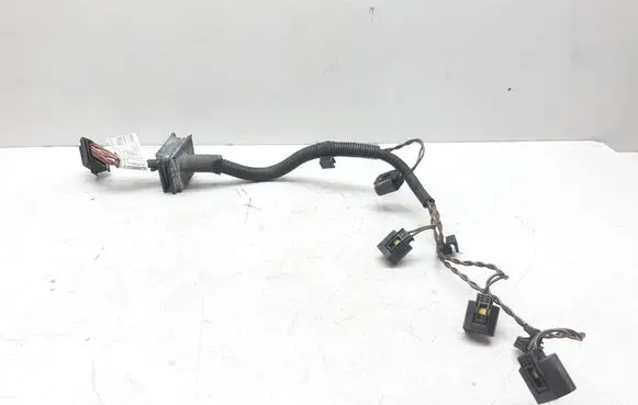 BMW 3 E90 E91 Fuel injector wires 7811188