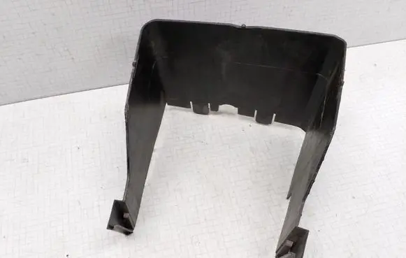 Volkswagen Golf V Battery bracket 1K0915335C