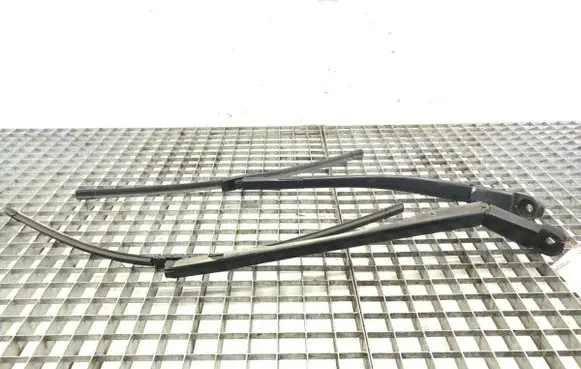 Honda Civic Front wiper blade arm