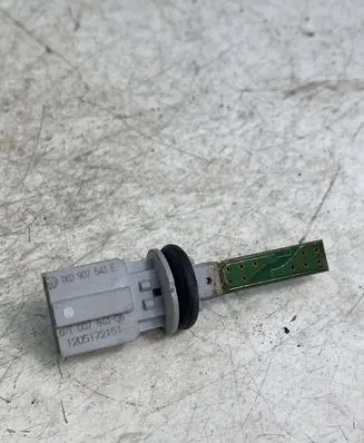 Volkswagen PASSAT B8 Interior temperature sensor 1K0907543E