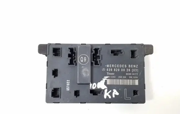 Mercedes-Benz Vito Viano W639 Door control unit/module A6398200026