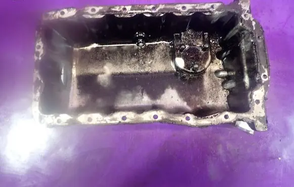 Volkswagen Golf IV Oil sump