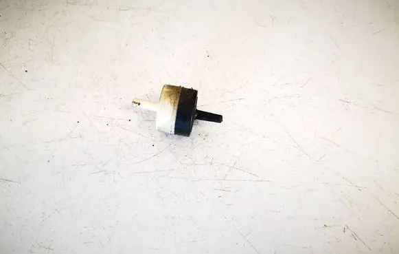 Volkswagen Golf IV Valve vacuum 046905291a