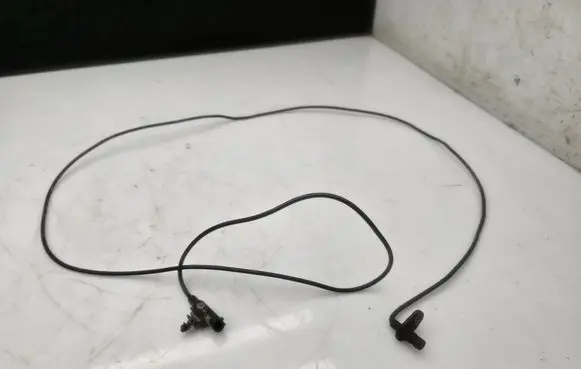 Mercedes-Benz Sprinter W906 ABS rear brake sensor A9069050901