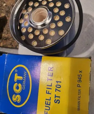 Ford Granada Fuel filter ST701 PM844 C4161