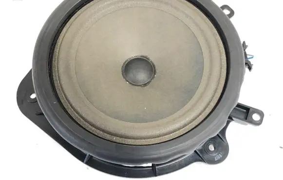 Audi A3 S3 8P Front door speaker 8P0035411