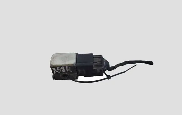 Hyundai Santa Fe Airbag deployment crash/impact sensor 959303L100