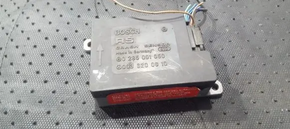 Mercedes-Benz E W124 Airbag control unit/module 0285001050 0038200610