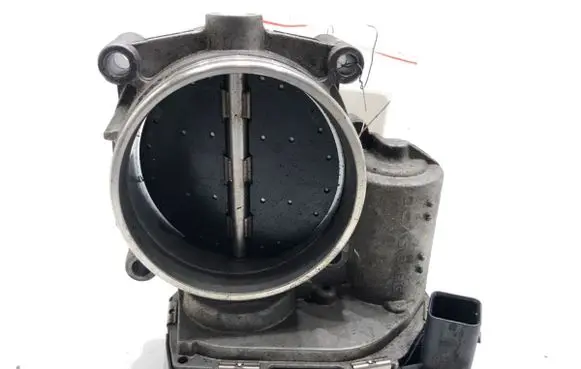 BMW 3 E92 E93 Engine shut-off valve 7556118