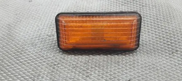 Volkswagen Golf III Front fender indicator light 1H0949111