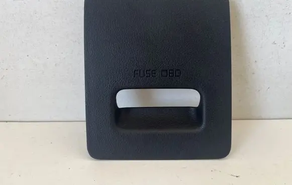 KIA Sportage Fuse box cover 91990D9030