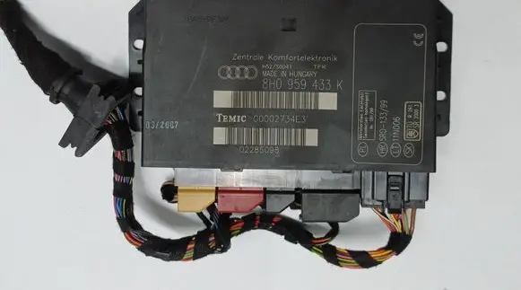 Audi A4 S4 B7 8E 8H Comfort/convenience module 8H0959433K