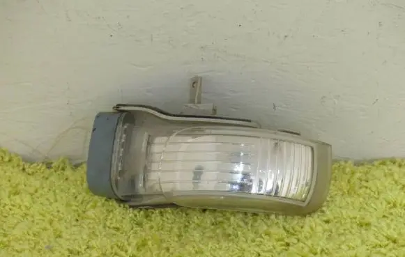 Volkswagen Touran I Front fender indicator light 1T0949101A