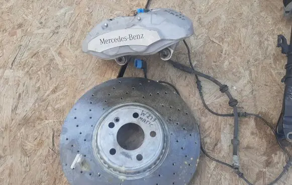 Mercedes-Benz E W213 Front brake disc A0004212312