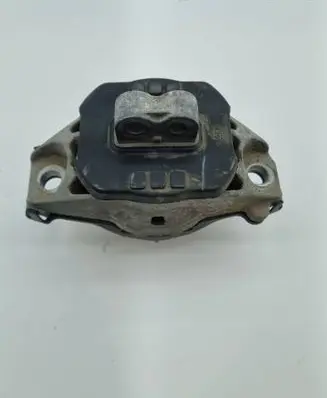 Jeep Grand Cherokee WL Engine mount bracket 68375806AE 016821158