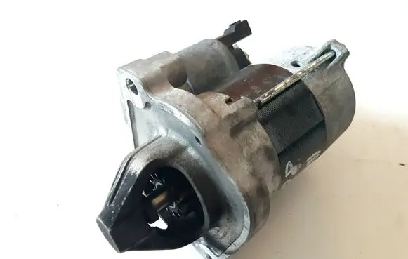 Peugeot 208 Starter motor 9812715480