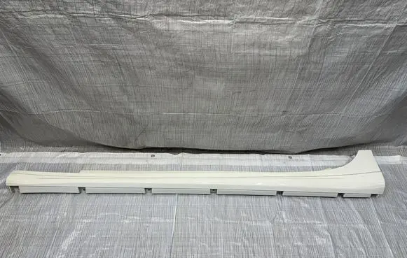 Maserati Ghibli Front sill trim cover 670010789