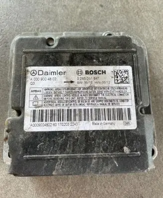 Mercedes-Benz Sprinter W906 Airbag control unit/module A0009004802 0285011847