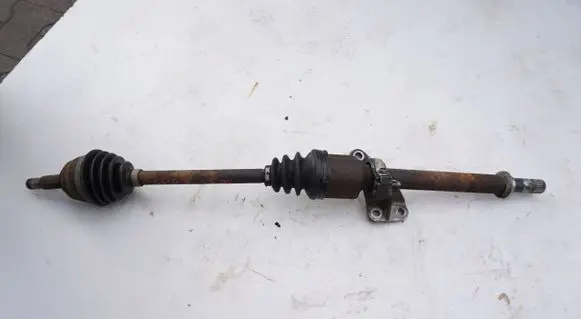 Renault Clio III Front driveshaft 