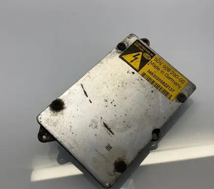 Mercedes-Benz E W211 Headlight ballast module Xenon 5DV00829000 34630205822137