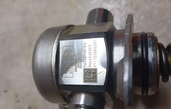 KIA Ceed Fuel injection high pressure pump 3532004200 P11722602201 9046020003