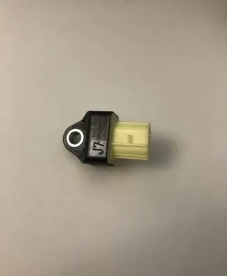 Toyota C-HR I Airbag deployment crash/impact sensor 89831F4020