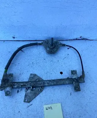 Volvo S40, V40 Rear door manual window regulator 