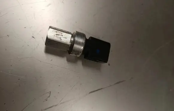 Audi Q7 4L Air conditioning (A/C) pressure sensor 1J0959126 52C90902 TN20926
