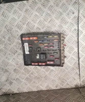 Volkswagen PASSAT B6 Fuse module 3c0937125