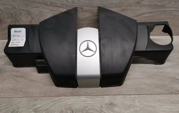 Mercedes-Benz C W203 Engine cover (trim) A1120100467