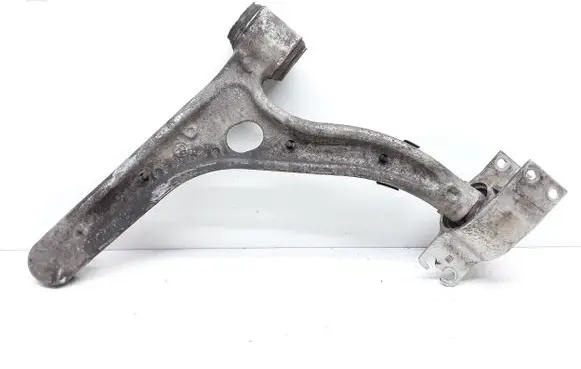 Mercedes-Benz A W176 Front lower control arm/wishbone