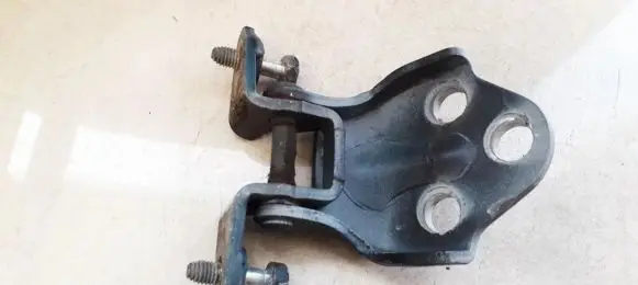 Mitsubishi Space Wagon Rear door lower hinge