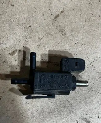 Volvo XC70 Turbo solenoid valve 8627299 03T038 72220105