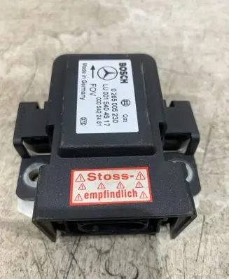 BMW 5 E60 E61 ESP acceleration yaw rate sensor 0265005230 0005422481 0015404517