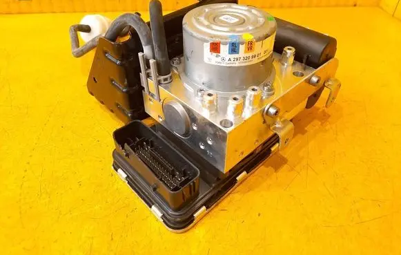 Mercedes-Benz S W223 Air suspension compressor/pump A2239012517