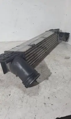 BMW 3 E90 E91 Intercooler radiator 3296373 80068001