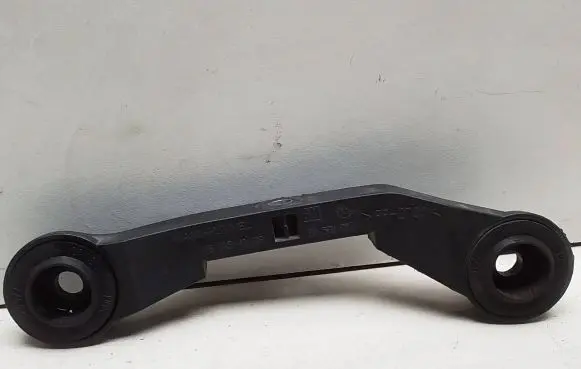 Opel Astra G Air filter cleaner box bracket assembly 90531006