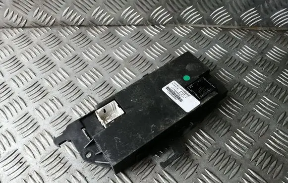 Renault Espace - Grand espace IV Comfort/convenience module 8200029725D 12212169E