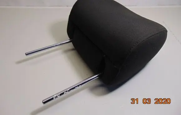 Toyota Avensis T250 Front seat headrest 