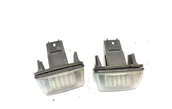 Peugeot 206 Number plate light