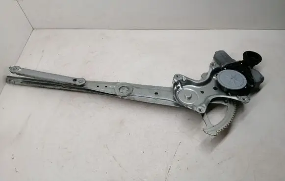 Lexus IS III XE30 Front door window regulator with motor 8572053090