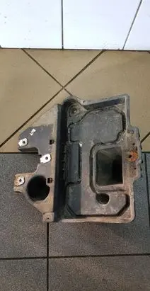 Dodge Nitro Battery tray 
