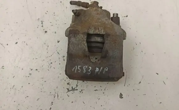 Skoda Octavia Mk2 (1Z) Front brake caliper