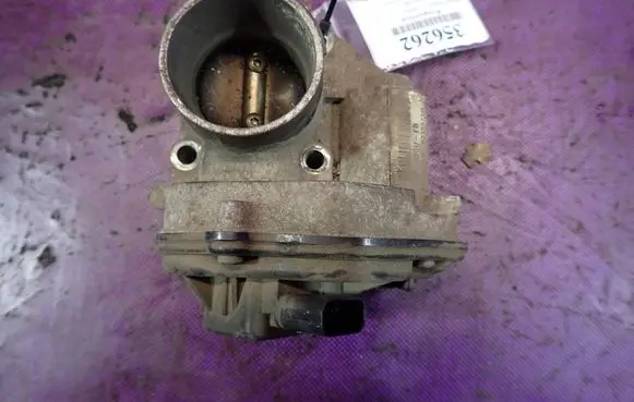 Ford Fiesta Throttle body valve 