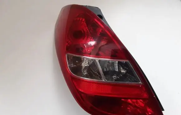 Hyundai i20 (PB PBT) Rear/tail lights 924011J000