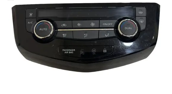 Nissan Qashqai Climate control unit 275004EA1A
