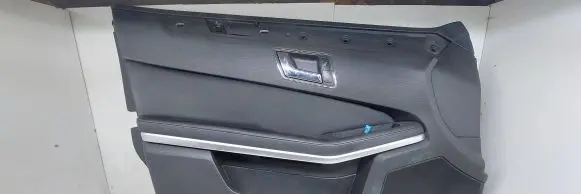 Mercedes-Benz E W212 Front door card panel trim 2127200151