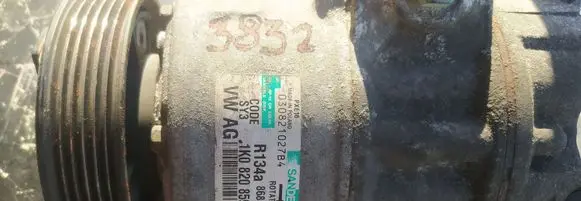 Volkswagen PASSAT B6 Air conditioning (A/C) compressor (pump) 1K0820859F 030821027B4 R134A