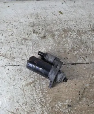 Volkswagen Touran I Starter motor